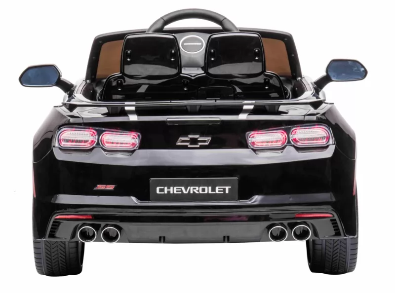 Chevrolet Camaro negro