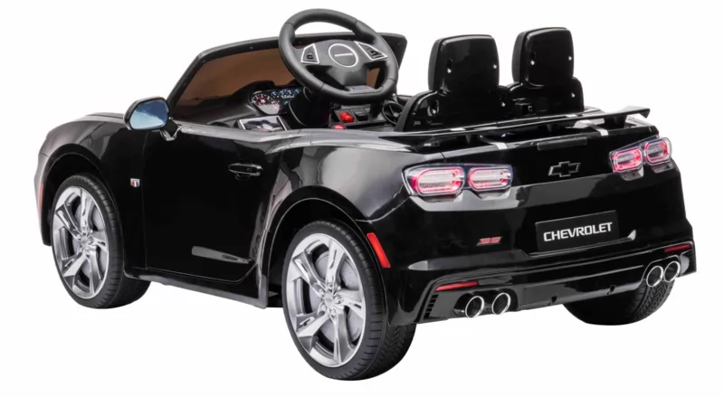 Chevrolet Camaro negro lateral trasera