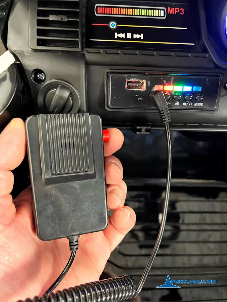 policia negro coches electricos para niños radio