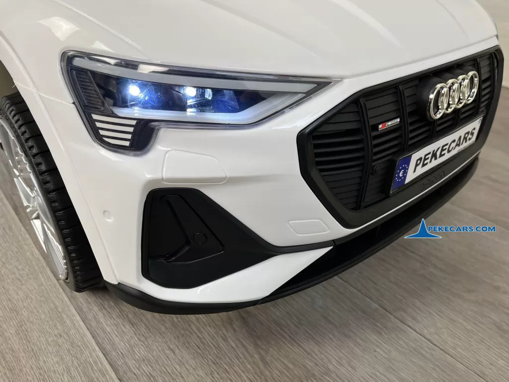 coche niños Audi E-TRON Quattro Sportback 12V 2.4G Blanco