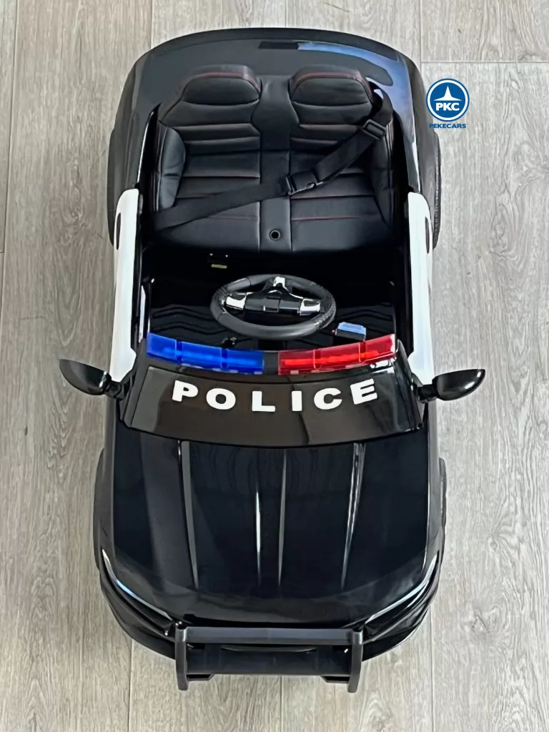 coche a bateria de policia negro