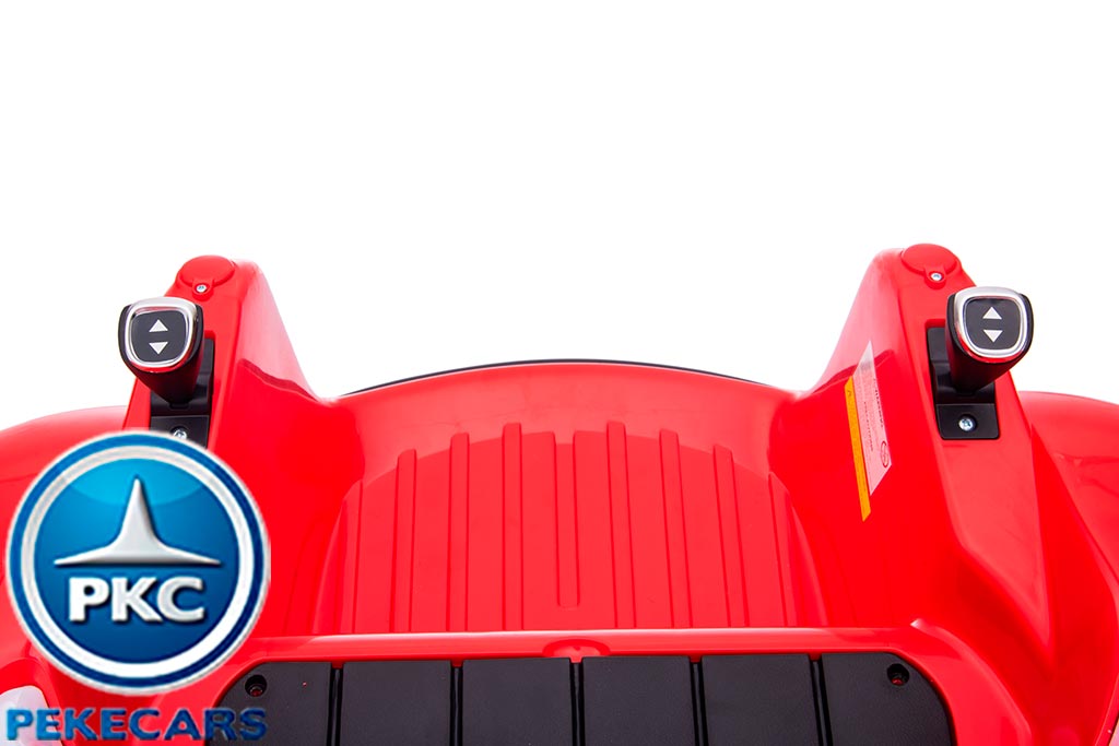 Coche de choque eléctrico autogiro rojo vista mandos control