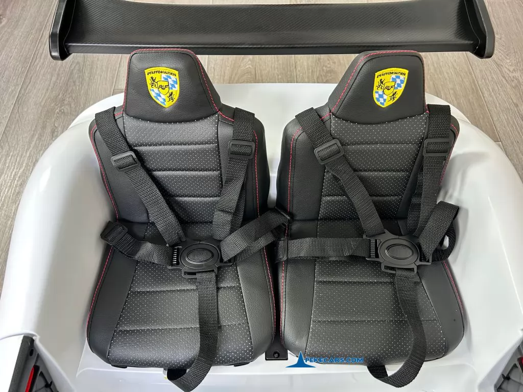 Deportivo RUF CTR3 24V 2.4G Blanco asientos polipiel