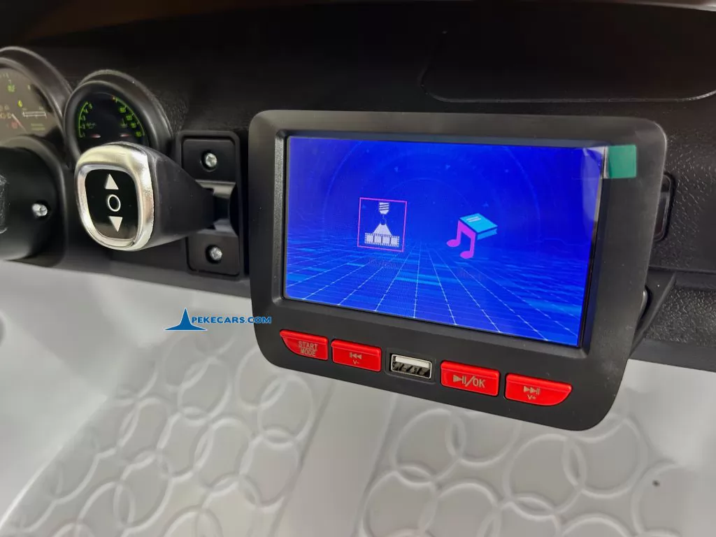 Deportivo RUF CTR3 24V 2.4G Blanco pantalla mp4 musica videos