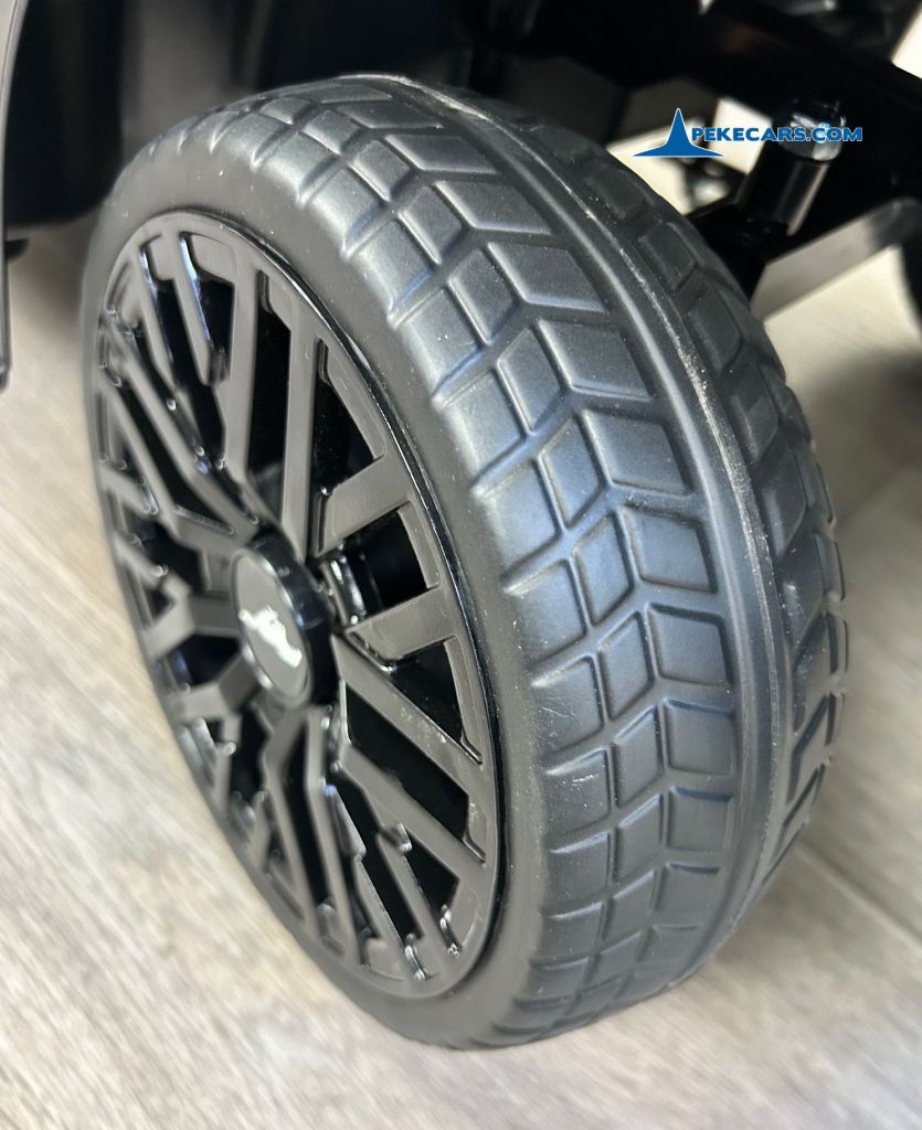 Ford Mustang 12V Negro