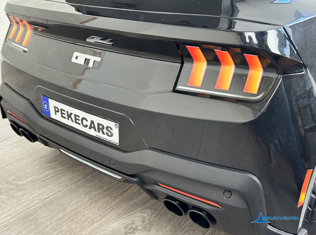 Ford Mustang 12V Negro