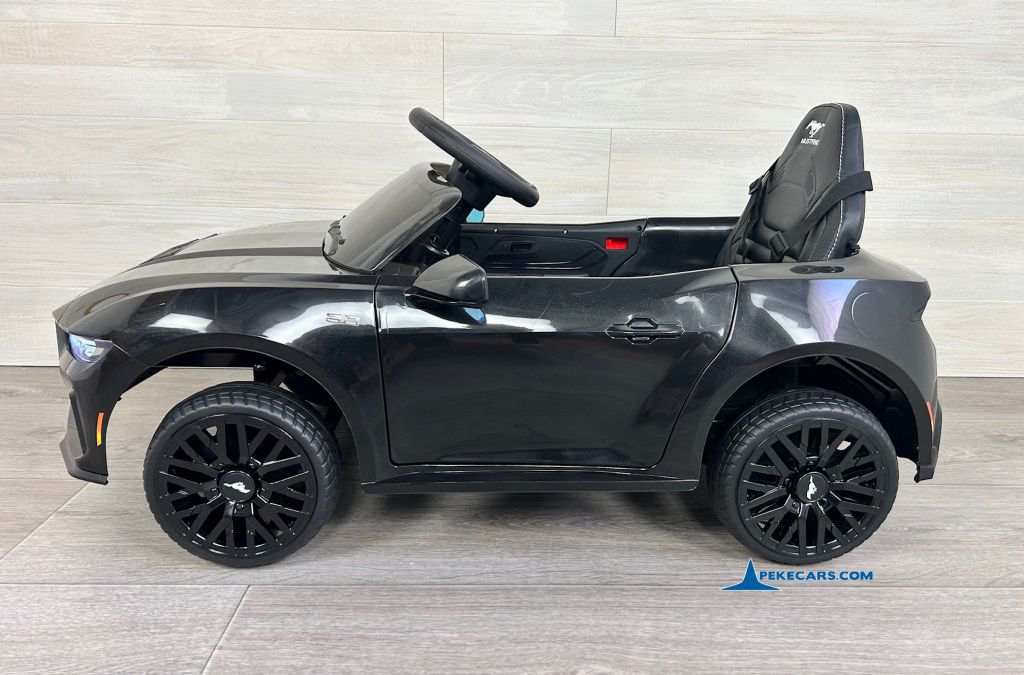 Ford Mustang 12V Negro