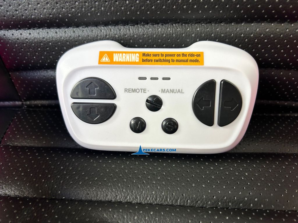 Jeep Mountain King 12V 2.4G Rosa