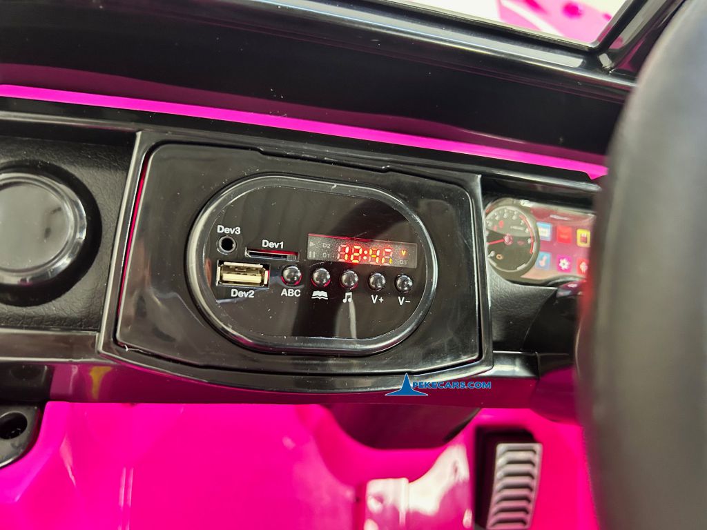 Jeep Mountain King 12V 2.4G Rosa