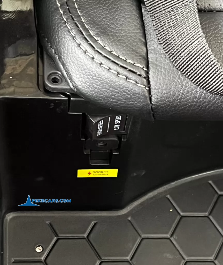 coche electrico bateria Jeep Mountain King 12V 2.4G Negro
