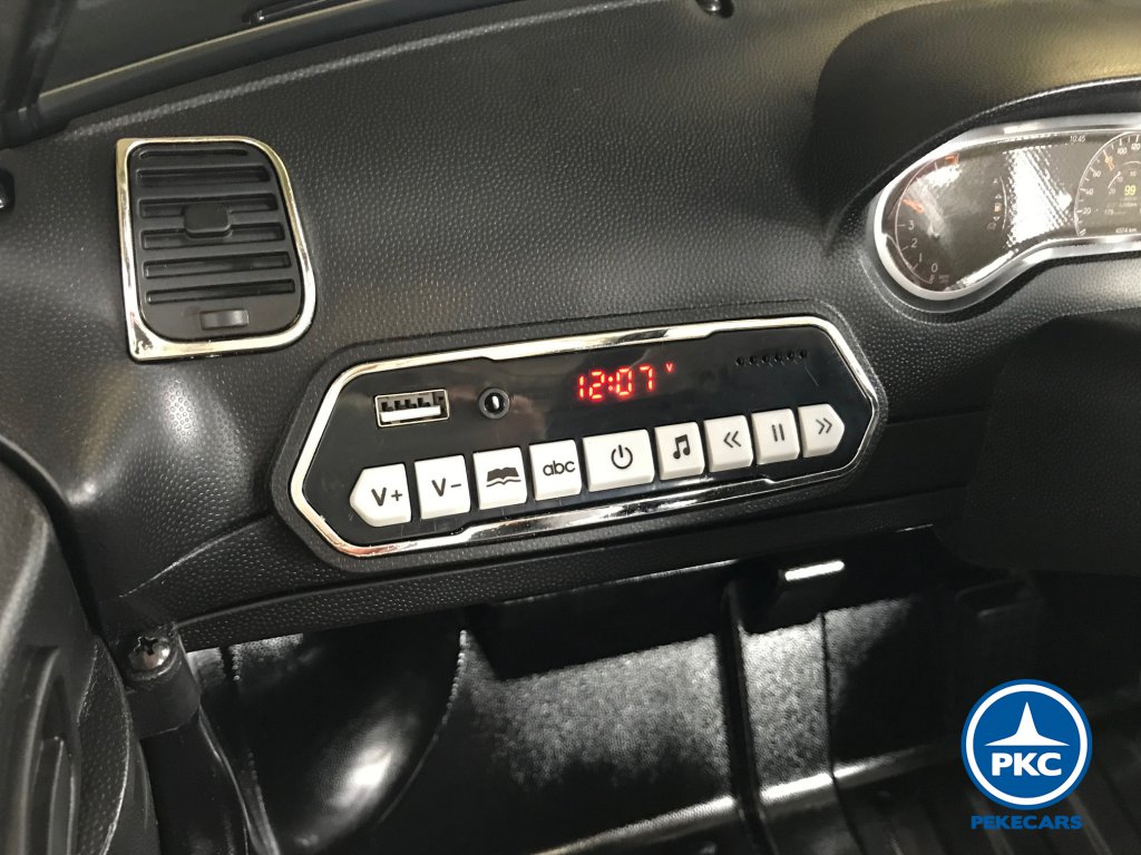 JEEP para niños Grand Cherokee 12V negro display de sonido