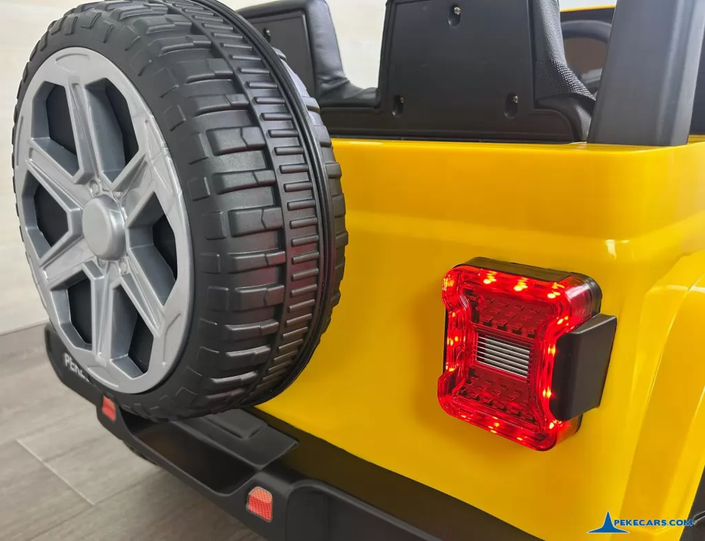 Jeep Wrangler Rubicon Style 12V 2.4G Amarillo