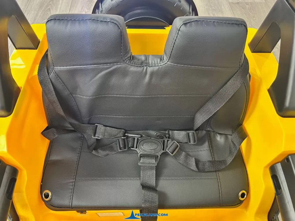 Jeep Wrangler Rubicon Style 12V 2.4G Amarillo