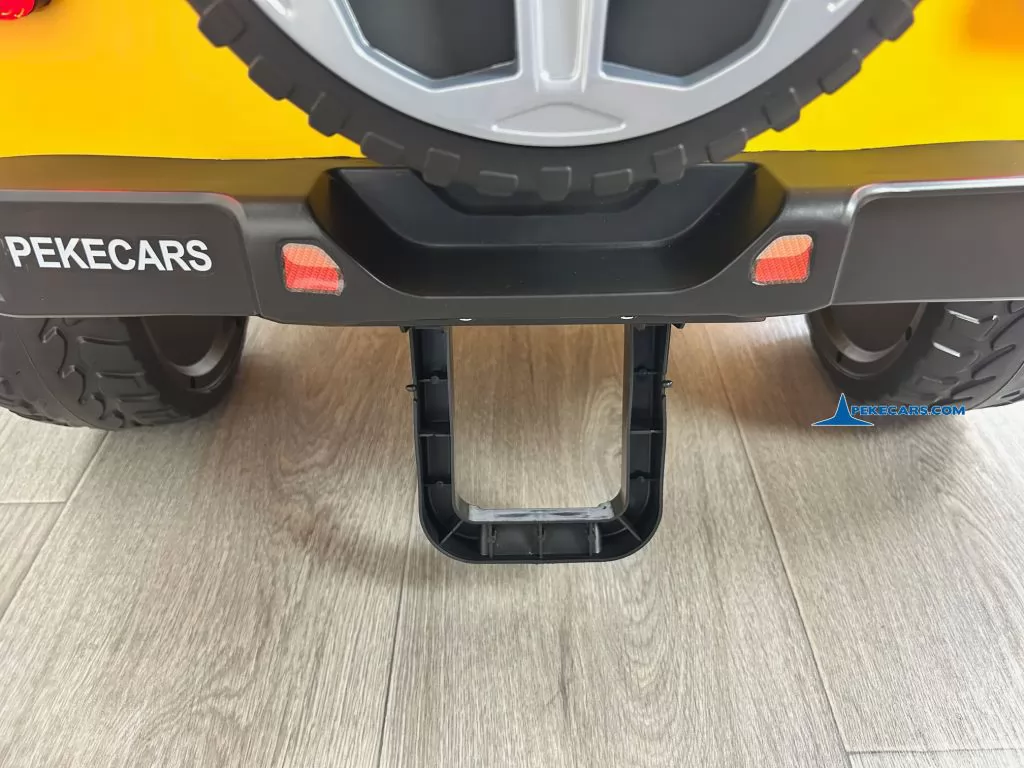 Jeep Wrangler Rubicon Style 12V 2.4G Amarillo