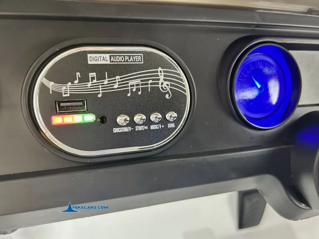 Jeep Wrangler Rubicon Style 12V 2.4G Blanco