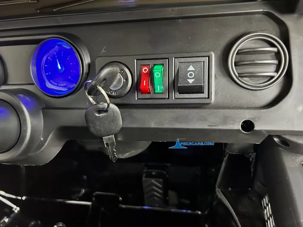 Jeep Wrangler Rubicon Style 12V 2.4G Negro Metalizado