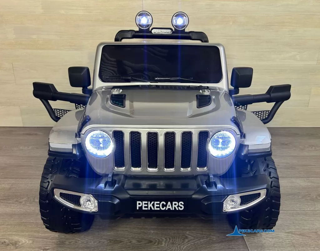 Jeep Wrangler Rubicon Style 12V 2.4G Plata Metalizado puertas abiertas