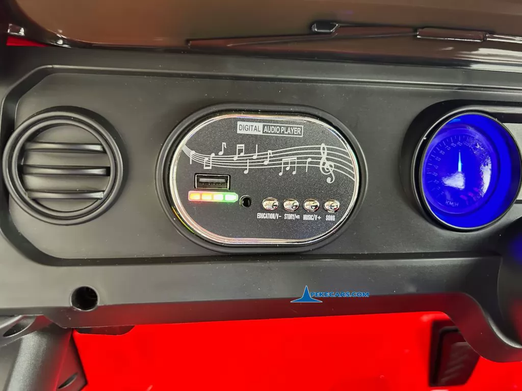 Jeep Wrangler Rubicon Style 12V 2.4G Rojo