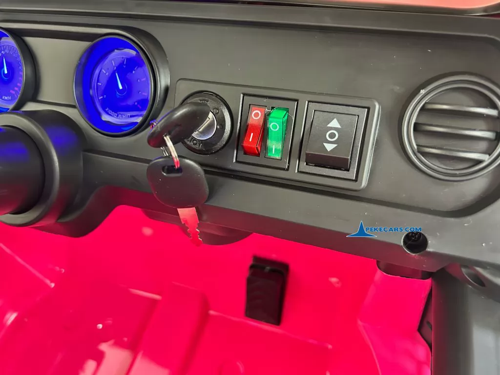 Jeep Wrangler Rubicon Style 12V 2.4G Rosa Metalizado