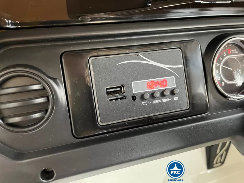 Jeep wrangler Rubicon 12V Blanco display