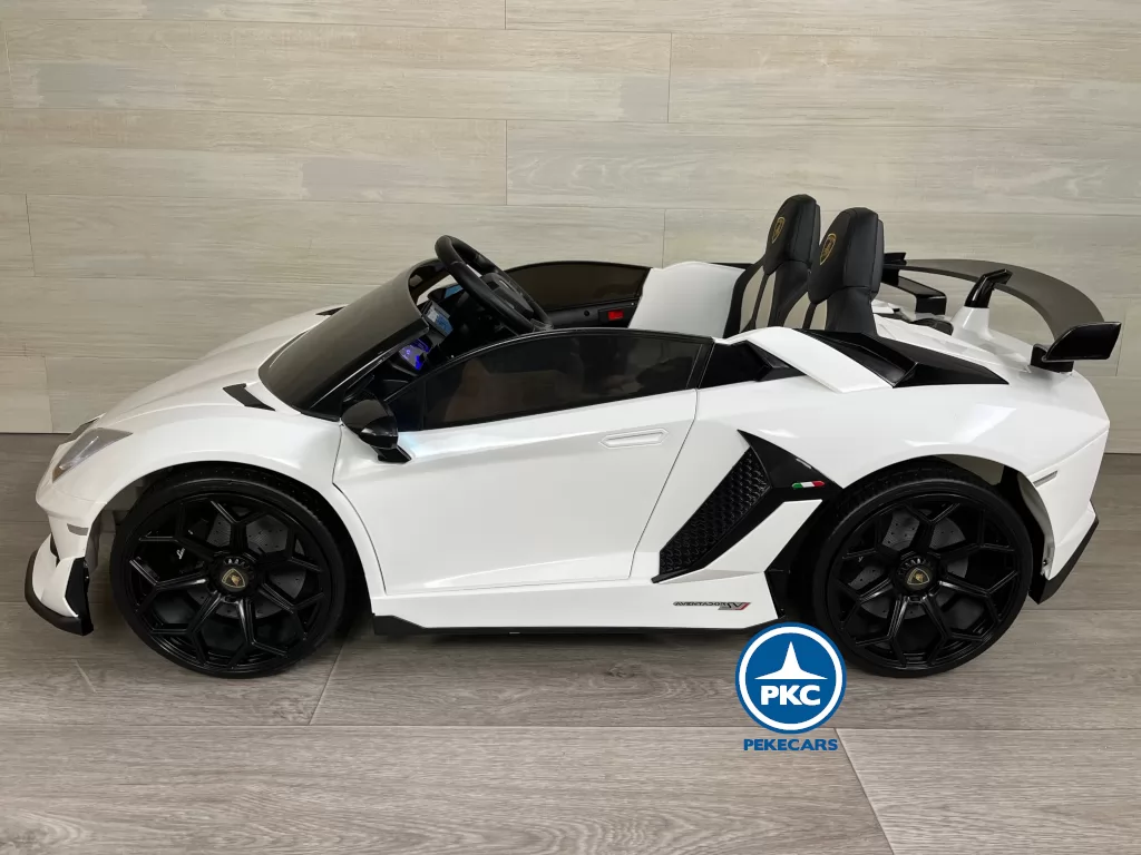 Lamborghini aventador 24v blanco lateral