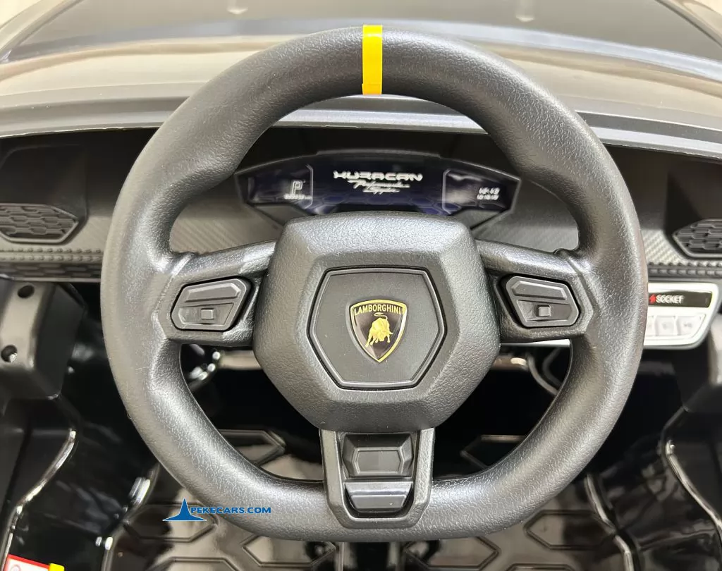 Lamborghini huracan negro 12v volante