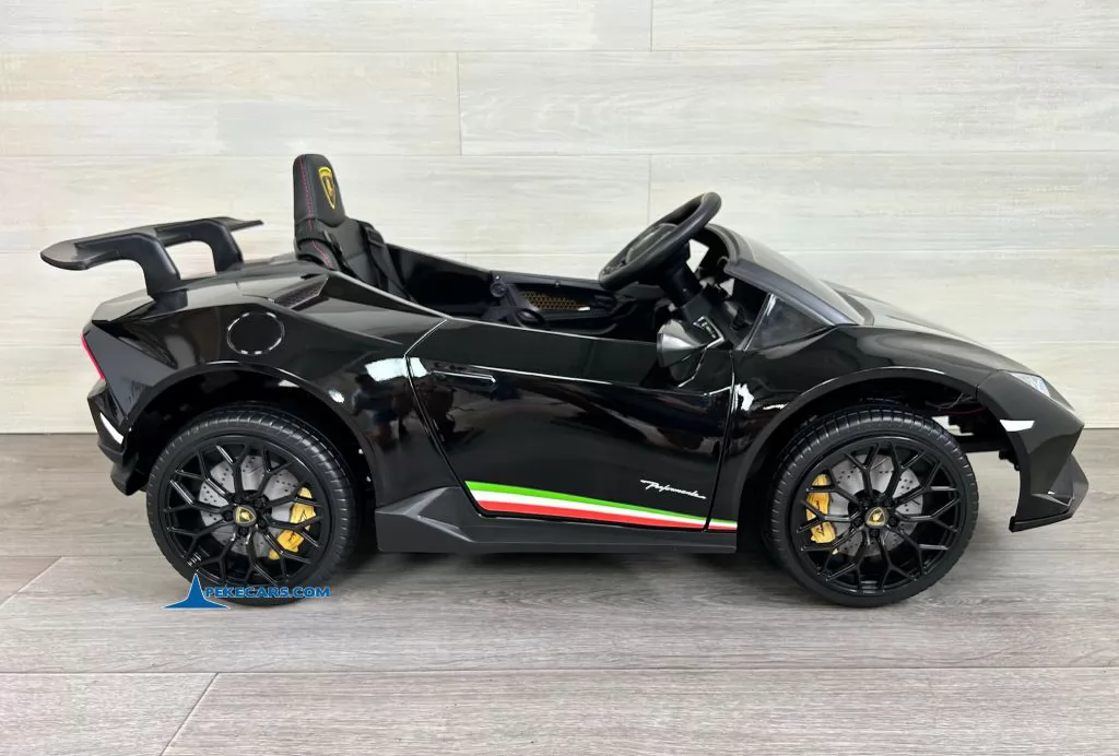 Lamborghini huracan negro 12v lado izquierdo