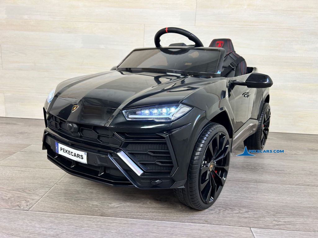 Lamborghini Urus negro