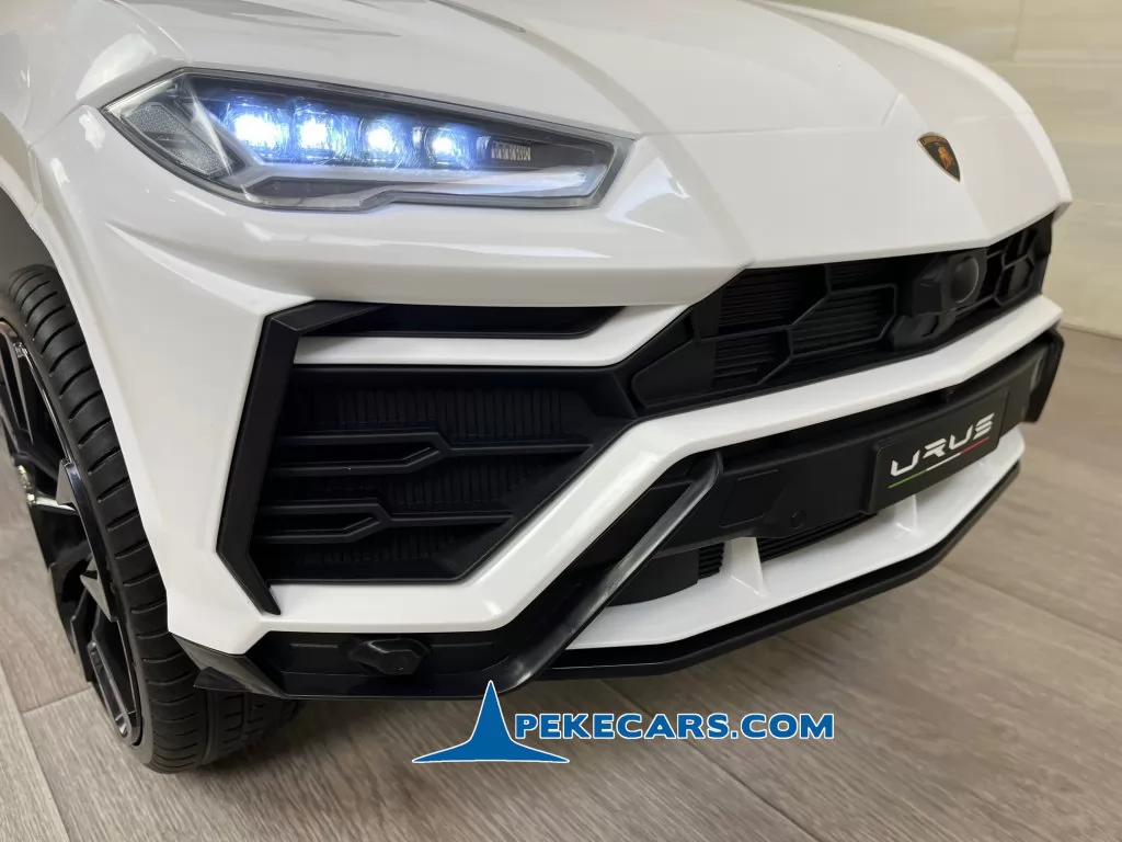 Lamborghini Urus blanco