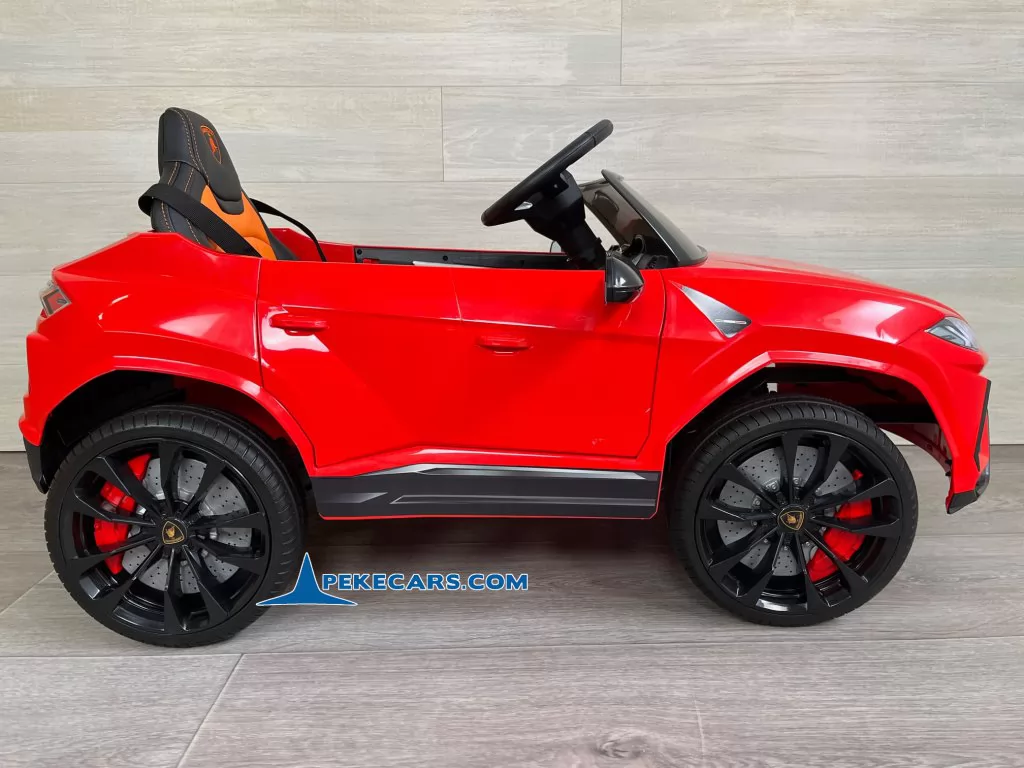 Lamborghini Urus rojo