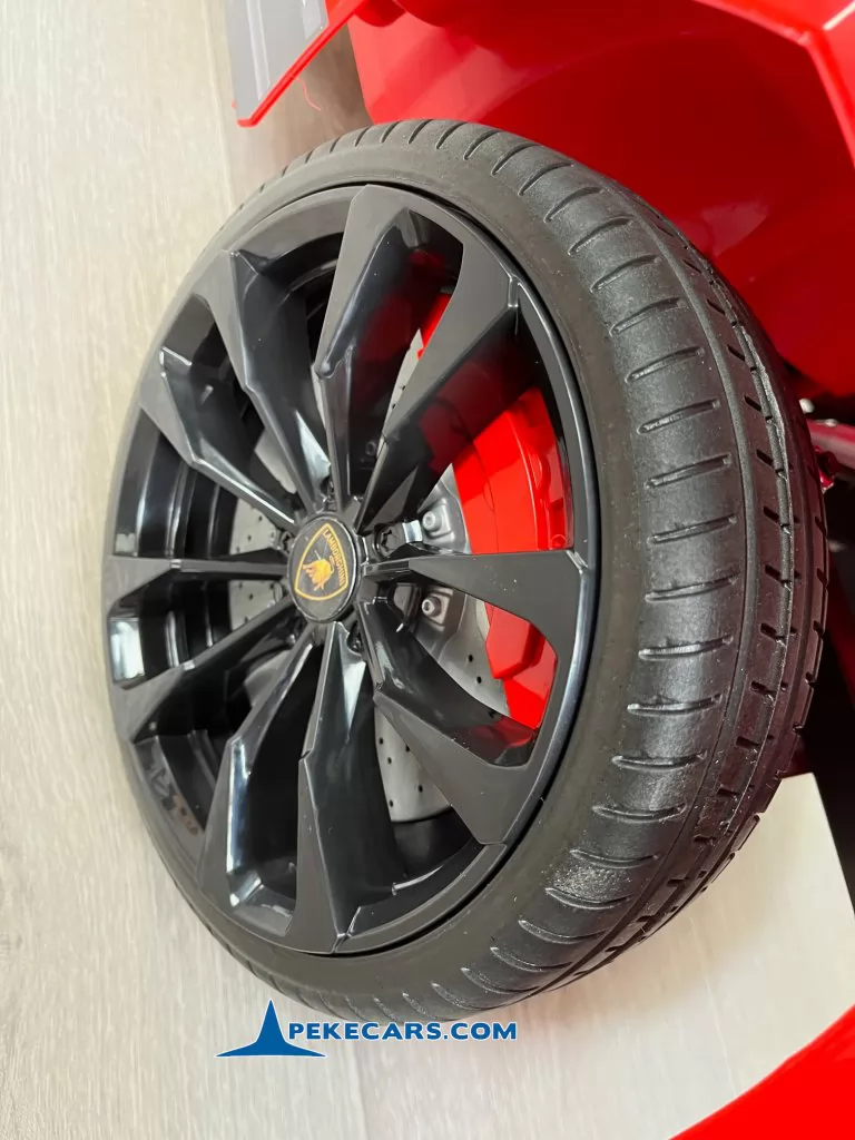 Lamborghini Urus rojo