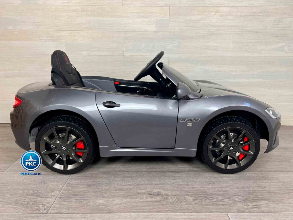 Maserati GC-Sport 12V 2.4G Plata Metalizado vista lateral