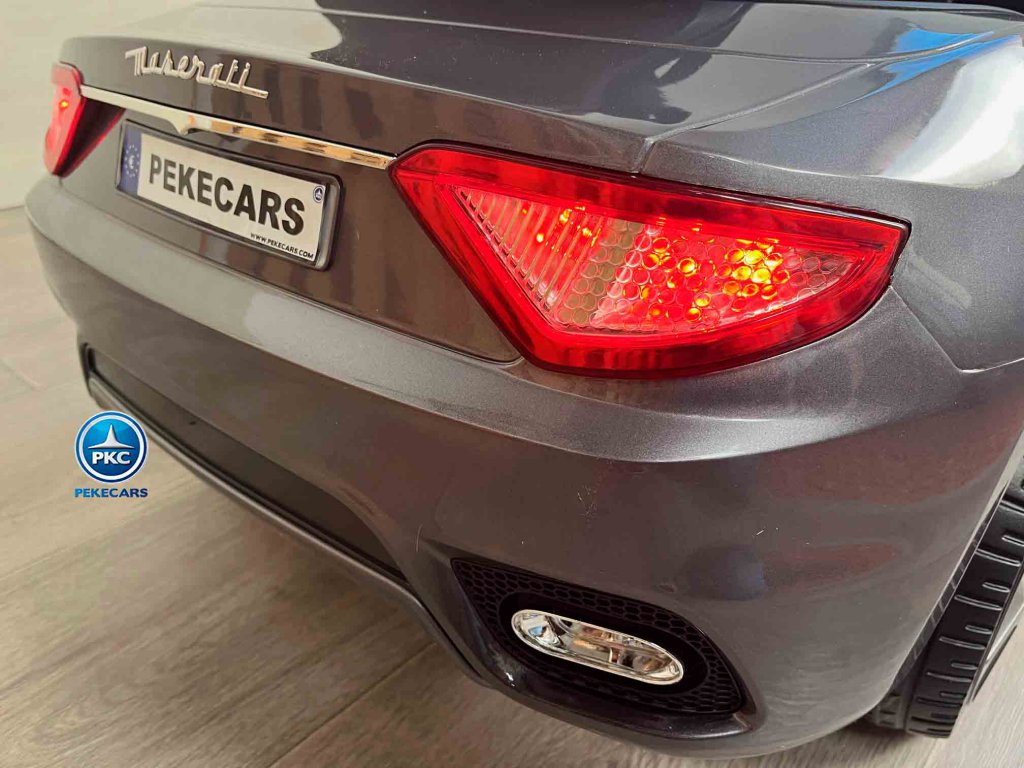 Maserati GC-Sport 12V 2.4G Plata Metalizado vista faro trasero