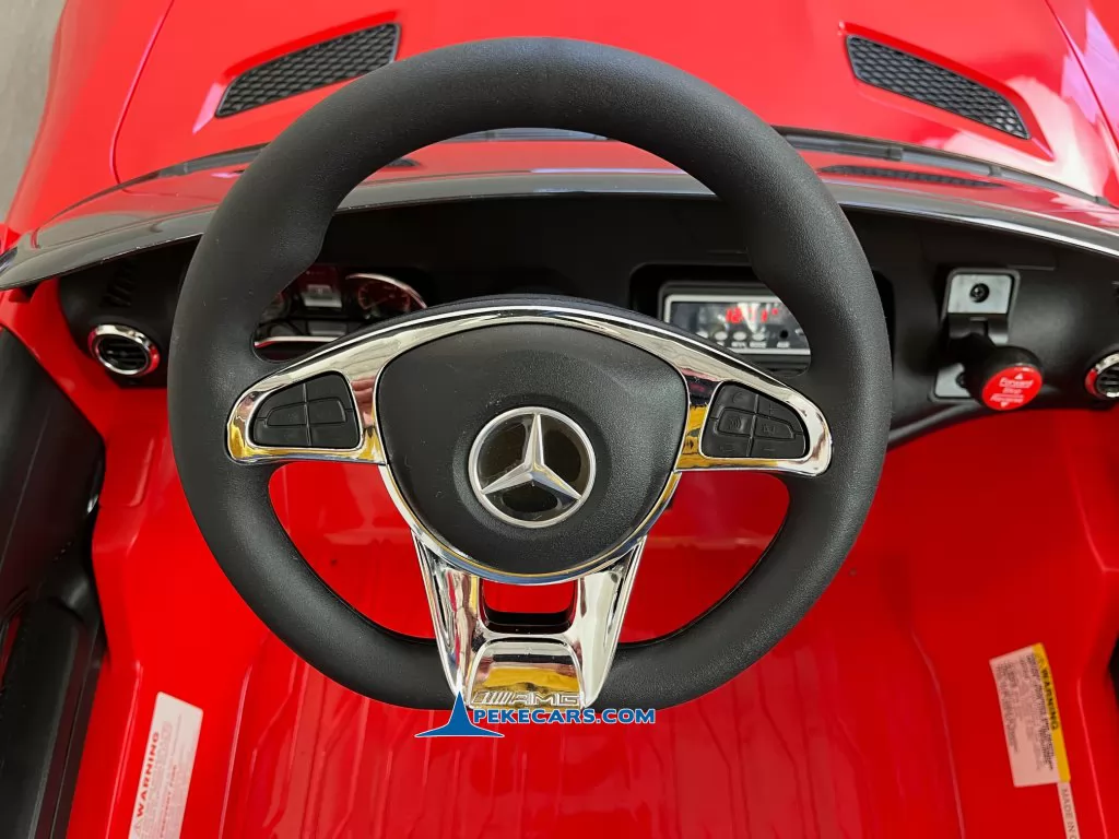 Coche electrico para niños Mercedes GT 12V Rojo volante