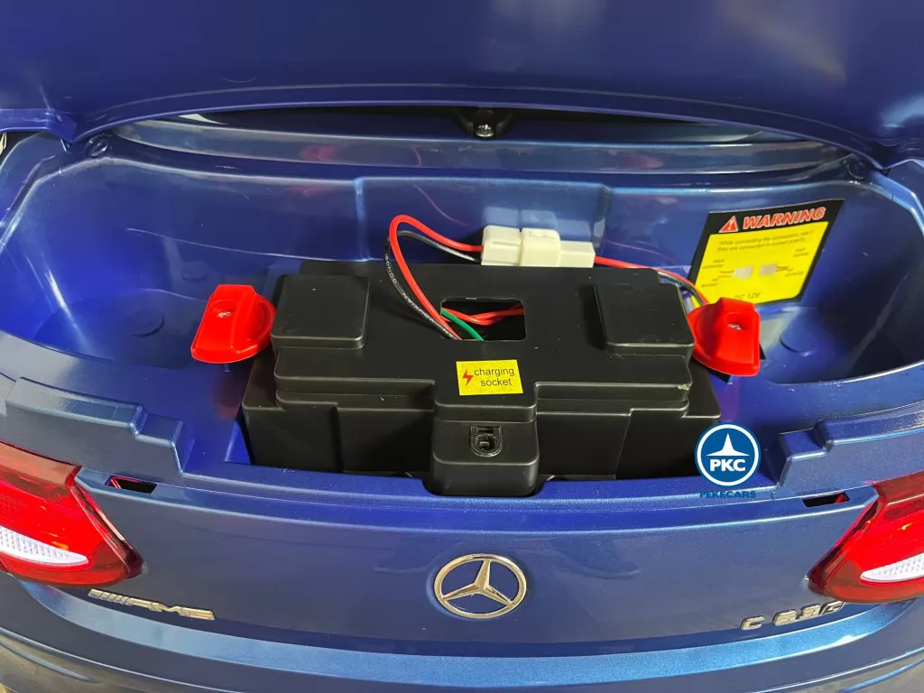 Coche electrico para niños Mercedes C63 Azul Metalizado