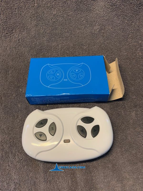 Mercedes G63 6x6 12V 2.4G Negro