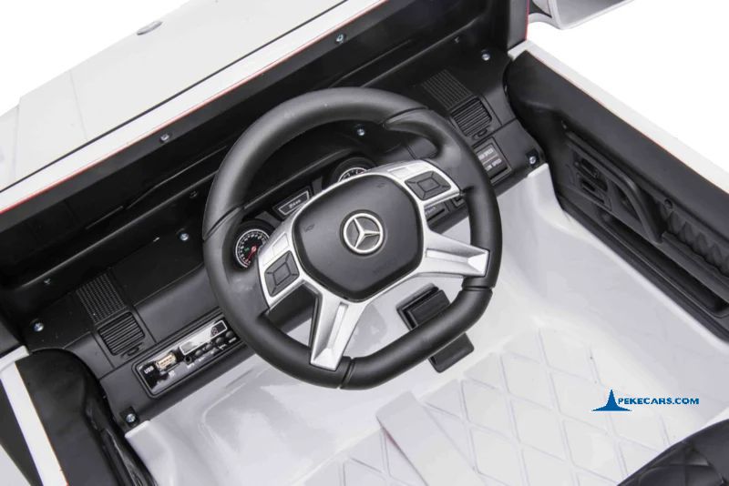 Mercedes G63 6x6 12V 2.4G Blanco volante