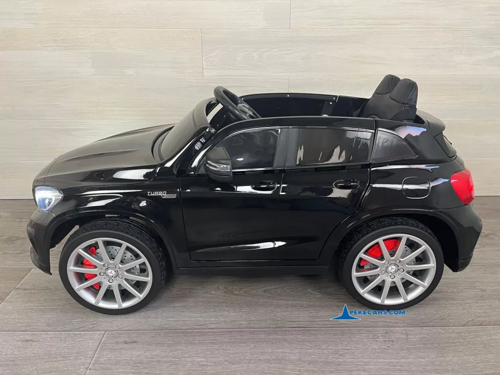 Coche eléctrico para niños mercedes GLA45 Negro Metalizado