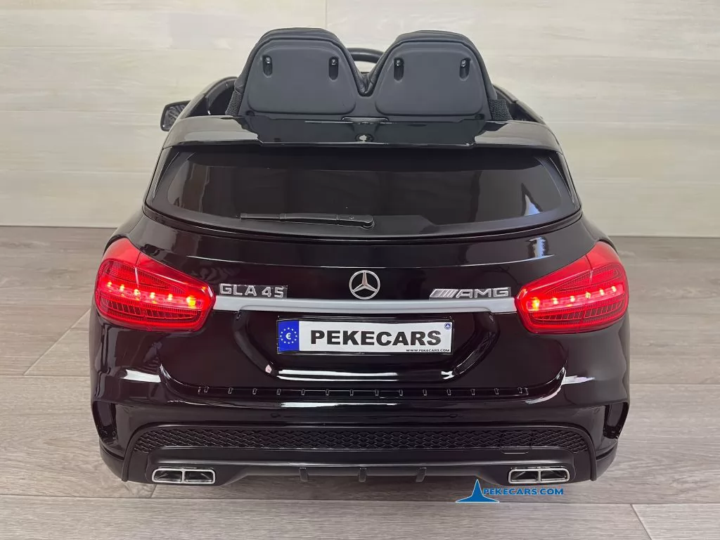 Coche eléctrico para niños mercedes GLA45 Negro Metalizado