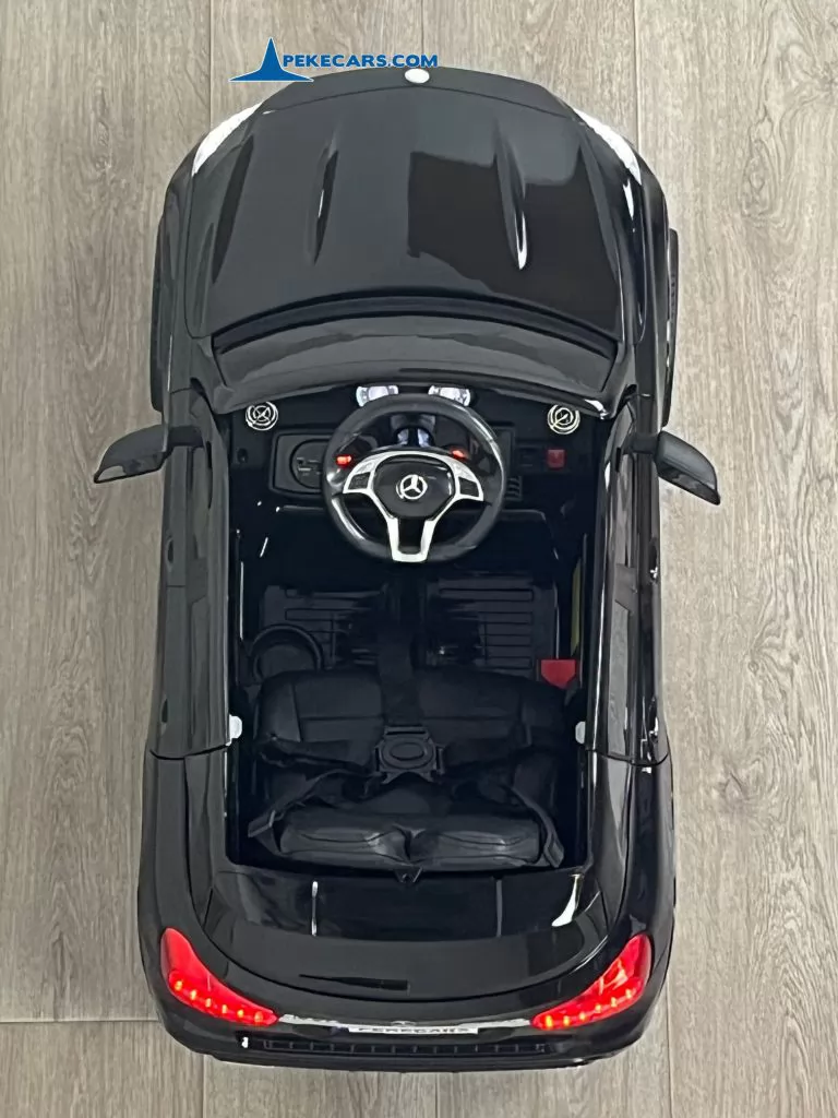 Coche eléctrico para niños mercedes GLA45 Negro Metalizado