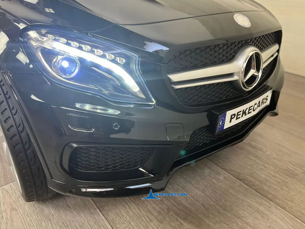 Coche eléctrico para niños mercedes GLA45 Negro Metalizado