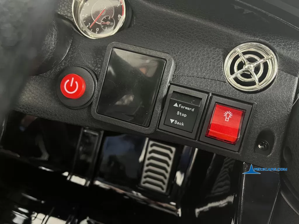 Coche eléctrico para niños mercedes GLA45 Negro Metalizado
