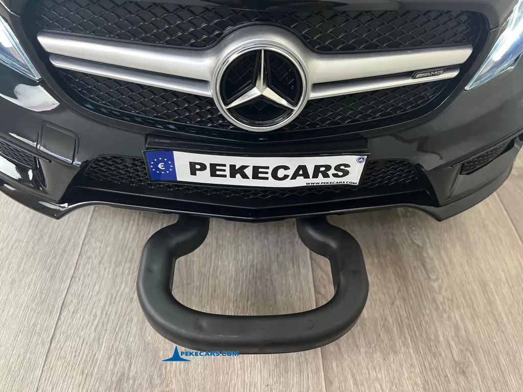 Coche eléctrico para niños mercedes GLA45 Negro Metalizado