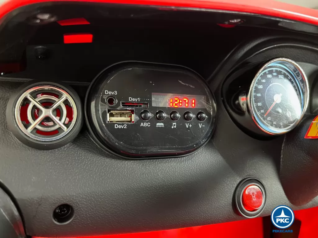 Coche eléctrico para niños mercedes GLA45 Rojo