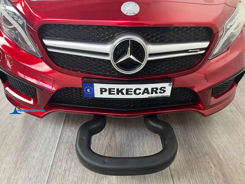 Coche eléctrico para niños mercedes AMG GLA45 Rojo Metalizado asa de transporte
