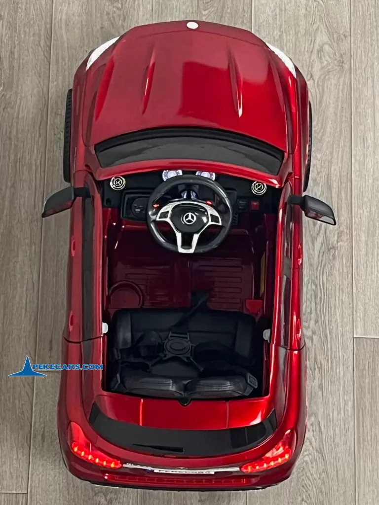 Coche eléctrico para niños mercedes AMG GLA45 Rojo Metalizado vista cenital