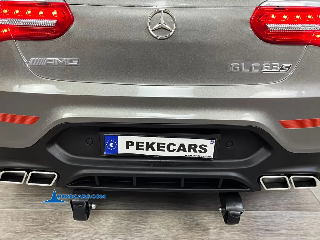 Mercedes GLC63S Gris vista trasera