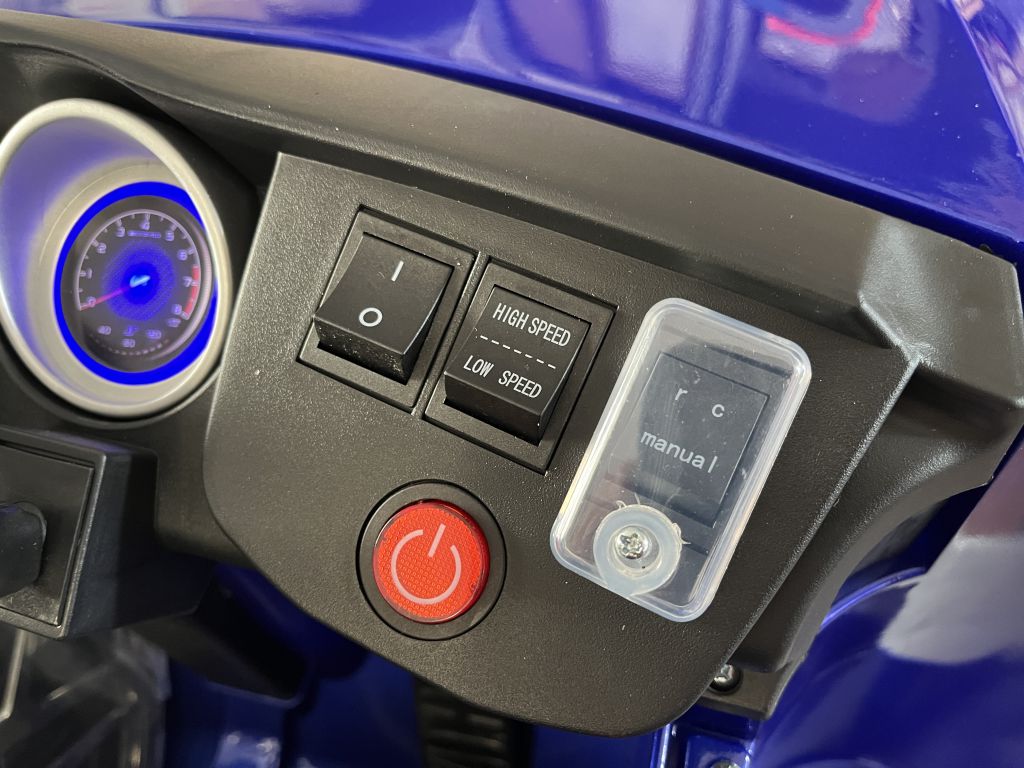 Mercedes GLC Coupe azul metalizado