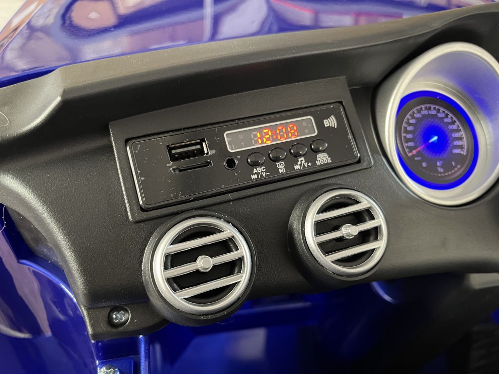 Mercedes GLC Coupe azul metalizado