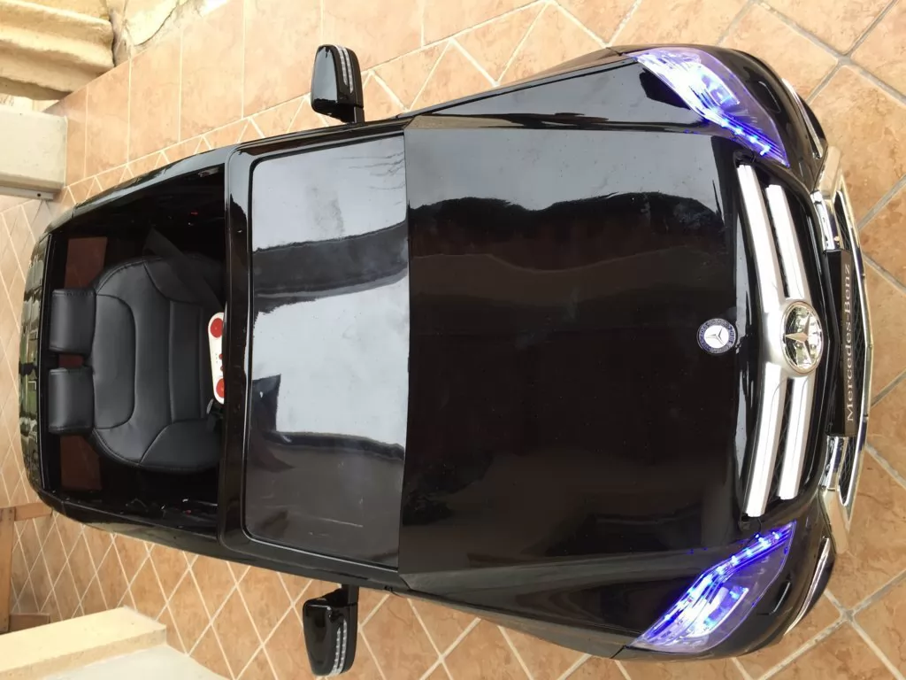 Coche electrico infantil Mercedes GLK-350 Negro Metalizado frente